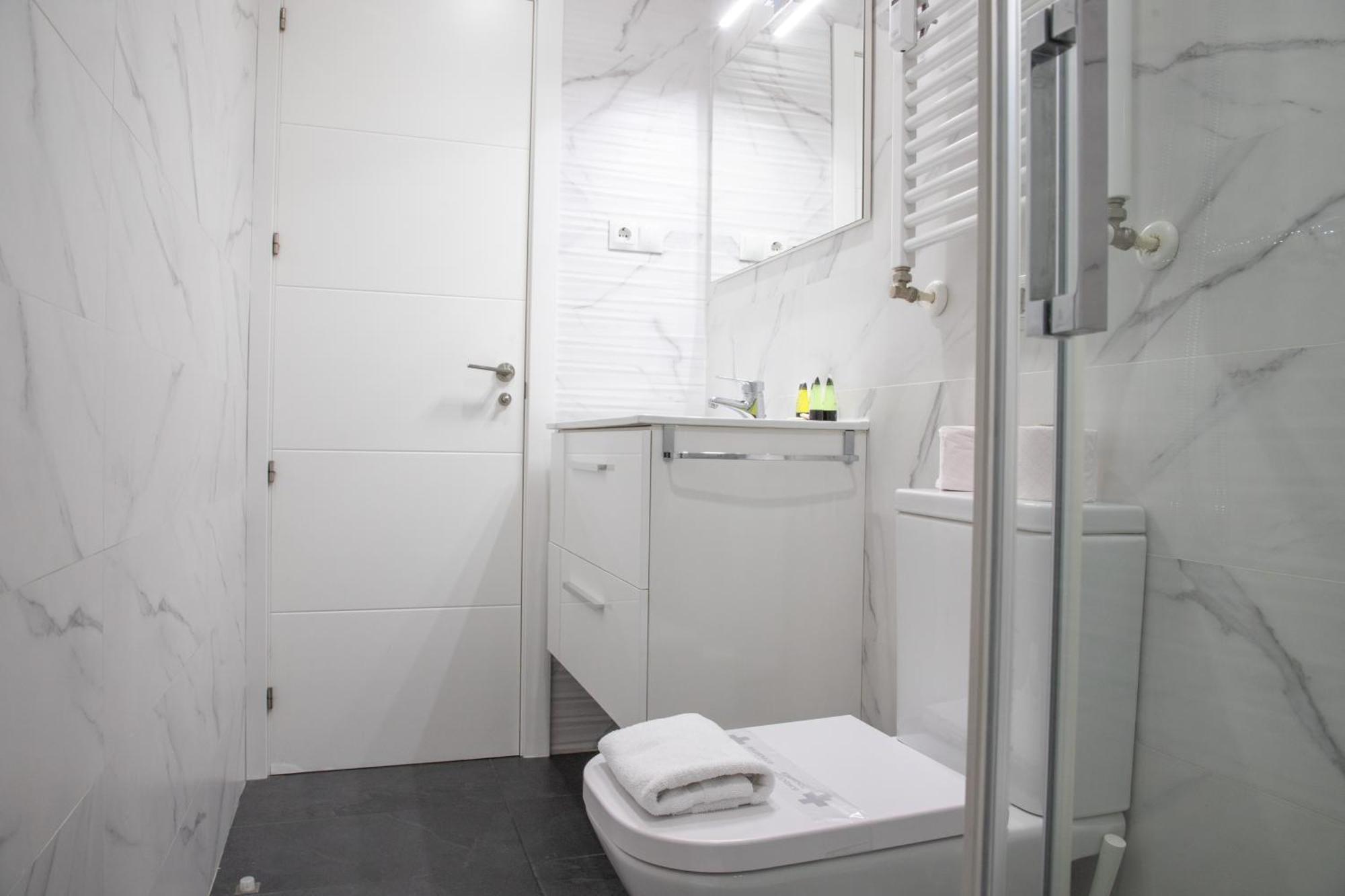 Apartment Luz Y Diseno En Retiro - Apartamento De 4 Dormitorios *